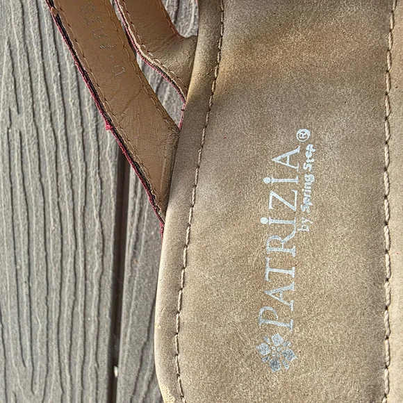 Red Studded Women's Sandals - Picture 4 of 7